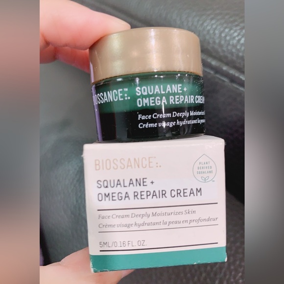 NEW Biossance Mini Squalane + Omega Repair Deep Hydration Moisturizer 5ml - Picture 1 of 5